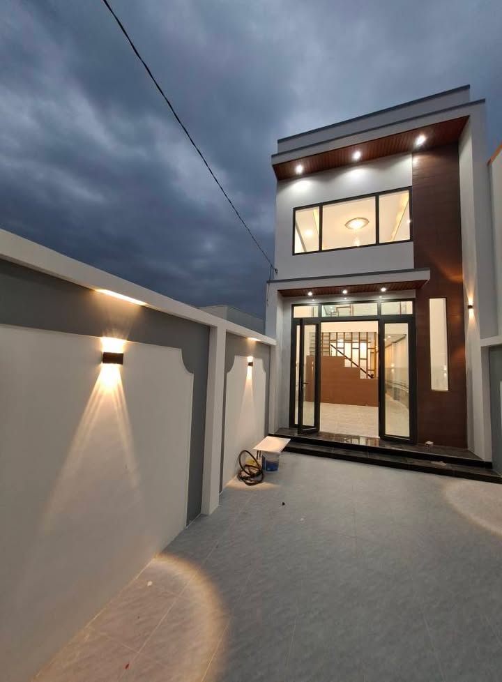 Nhà phố Ấp Thanh Ba, Mỹ Lộc, Cần Giuộc 132m² giá 2.38 tỷ - Đường xe hơi tới nhà!