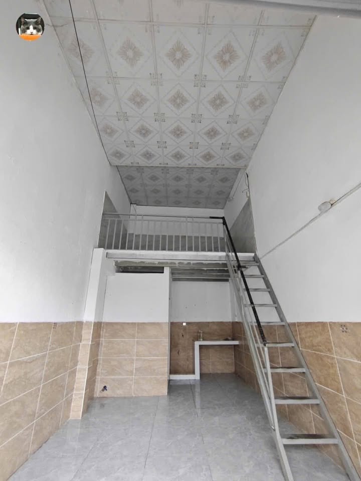 Phòng cho thuê mặt tiền đường Nguyễn Văn Cừ, quận Ninh Kiều - Chỉ 2.3 triệu/tháng!