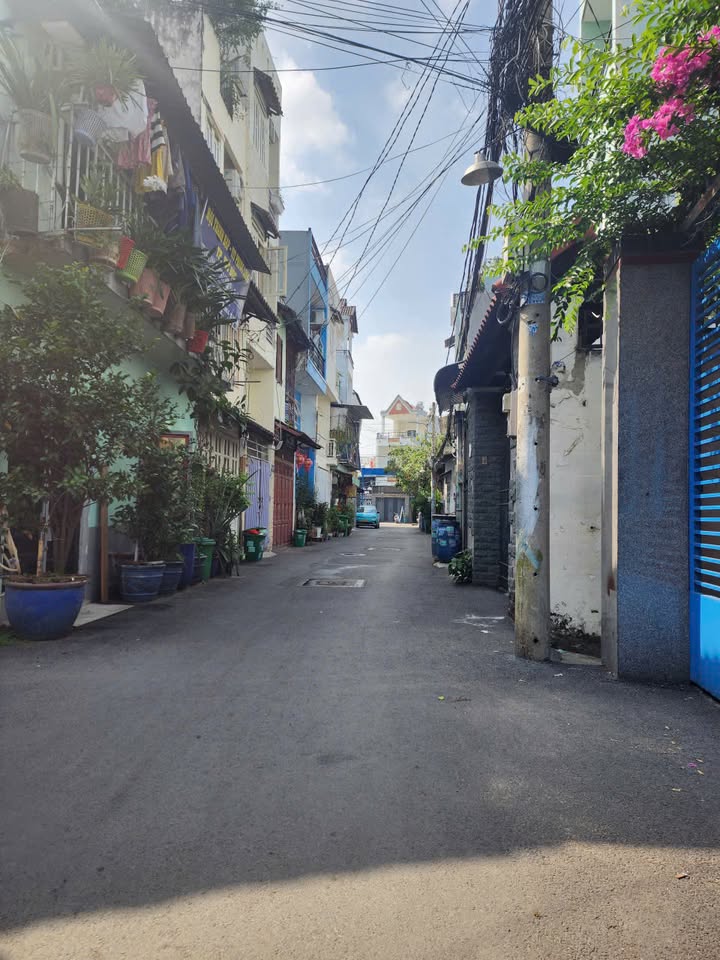 Nhà nở hậu đường Đỗ Xuân Hợp, Thủ Đức 76m² giá 6 tỷ - Tiềm năng sinh lời cao!