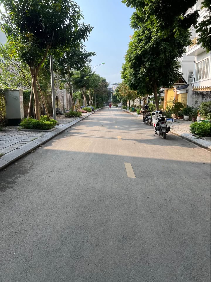 Đất dịch vụ Trạm Trôi, Hoài Đức 94m² giá 14 tỷ - Cơ hội đầu tư tuyệt vời!