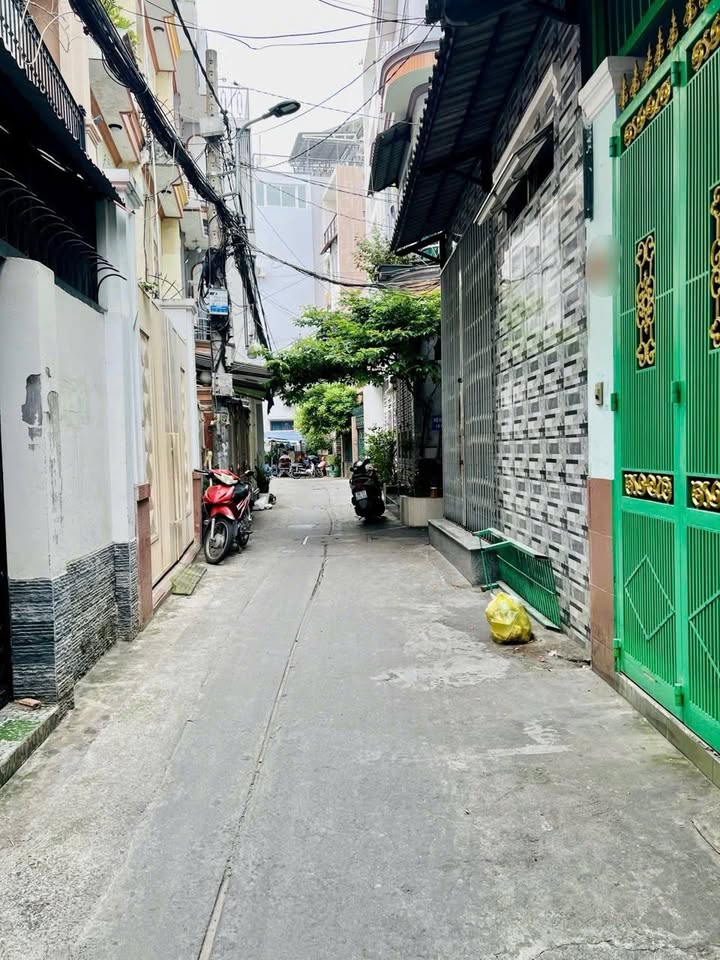 Nhà phố Phú Nhuận 40m² giá 6.288 tỷ - Ngang 4m vuông vức, vào ở ngay!