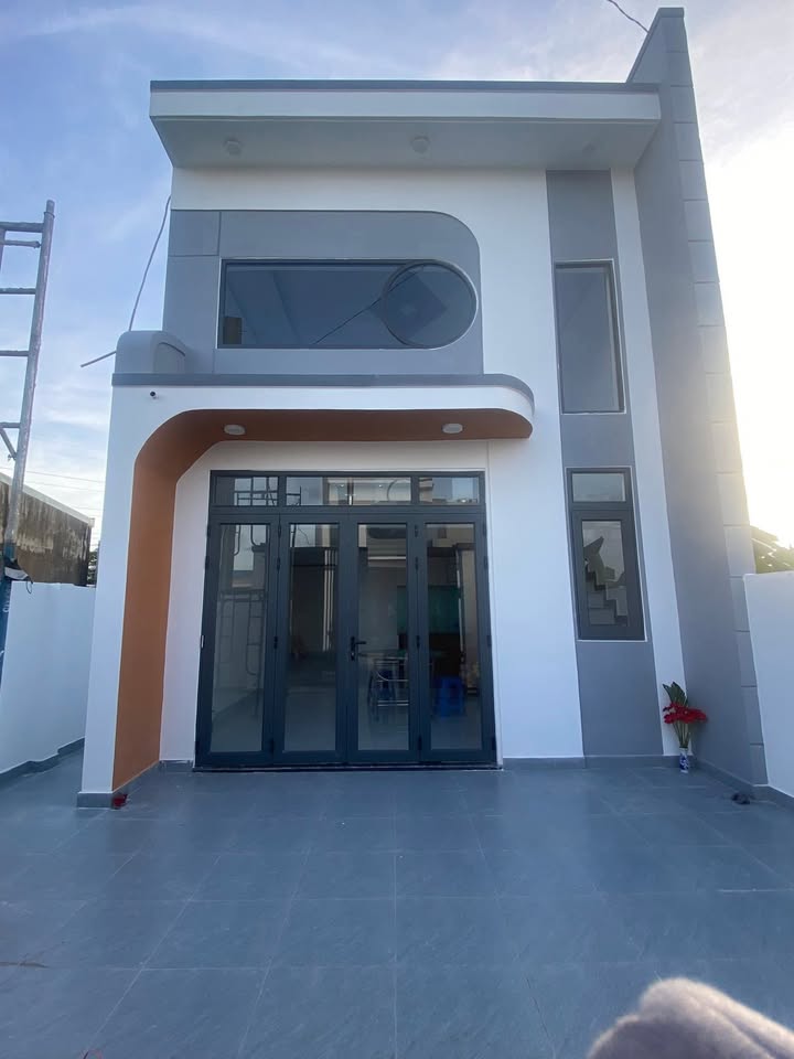 Nhà riêng Trảng Bom 102m² giá 1.8 tỷ - Sổ đỏ chính chủ, gần khu tái định cư!