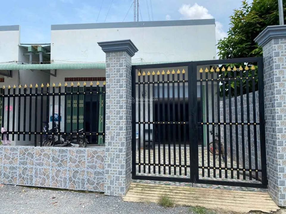 Nhà bán gấp đường Huỳnh Tấn Phát, Phú Mỹ, Quận 7, 220m² chỉ 14 tỷ - Chính chủ, sổ hồng ngay!