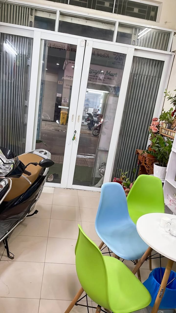 Nhà mặt tiền Bùi Thị Xuân, Tân Bình, 36m² giá 30 triệu - Đầu tư sinh lời ngay!