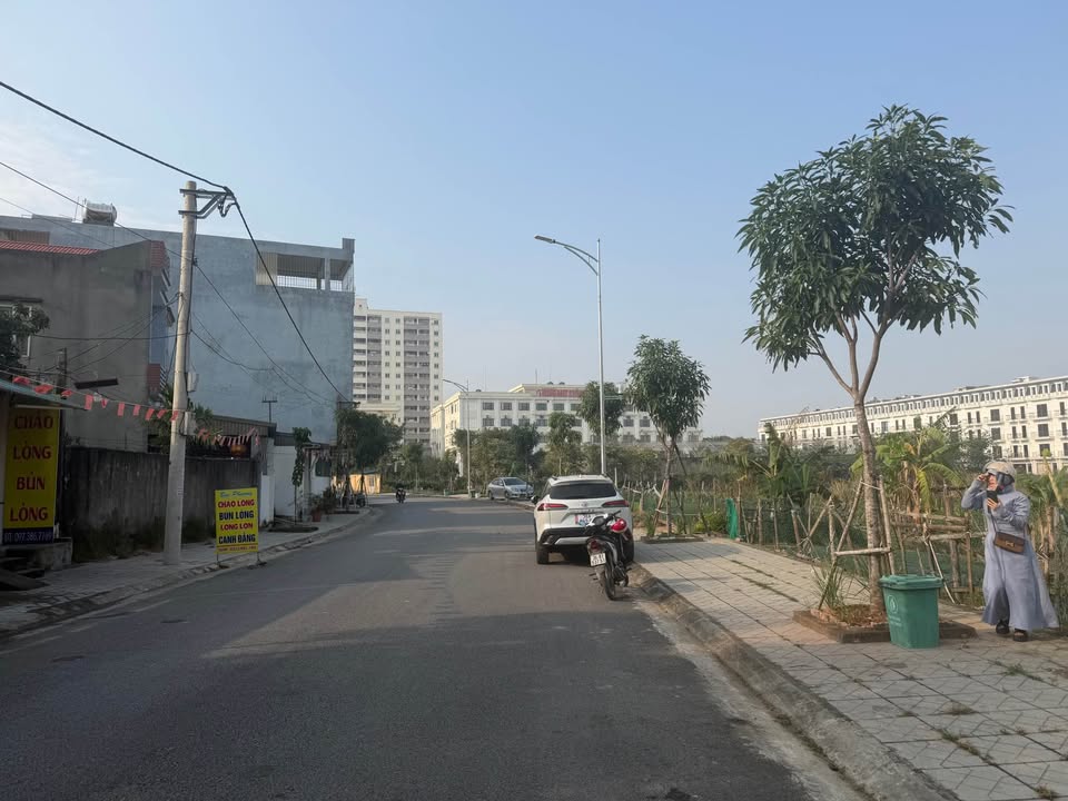 Lô đất đẹp 106m² tại Quảng Thành, Thanh Hóa - Đối diện Hồ Sen, giá tốt 5.3 tỷ!