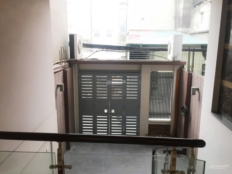 Cho thuê nhà tại Đê La Thành 120m² giá 15 triệu - Phù hợp văn phòng, spa