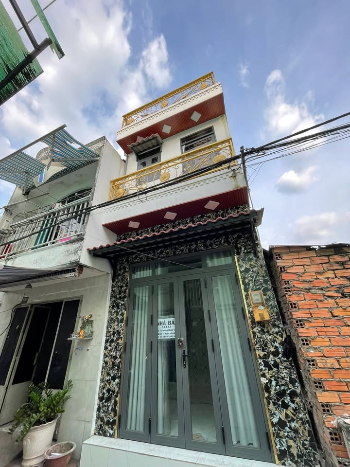 Nhà bán Trương Phước Phan, Bình Tân 22m² giá 1.8 tỷ - Sổ hồng hoàn công, không quy hoạch!