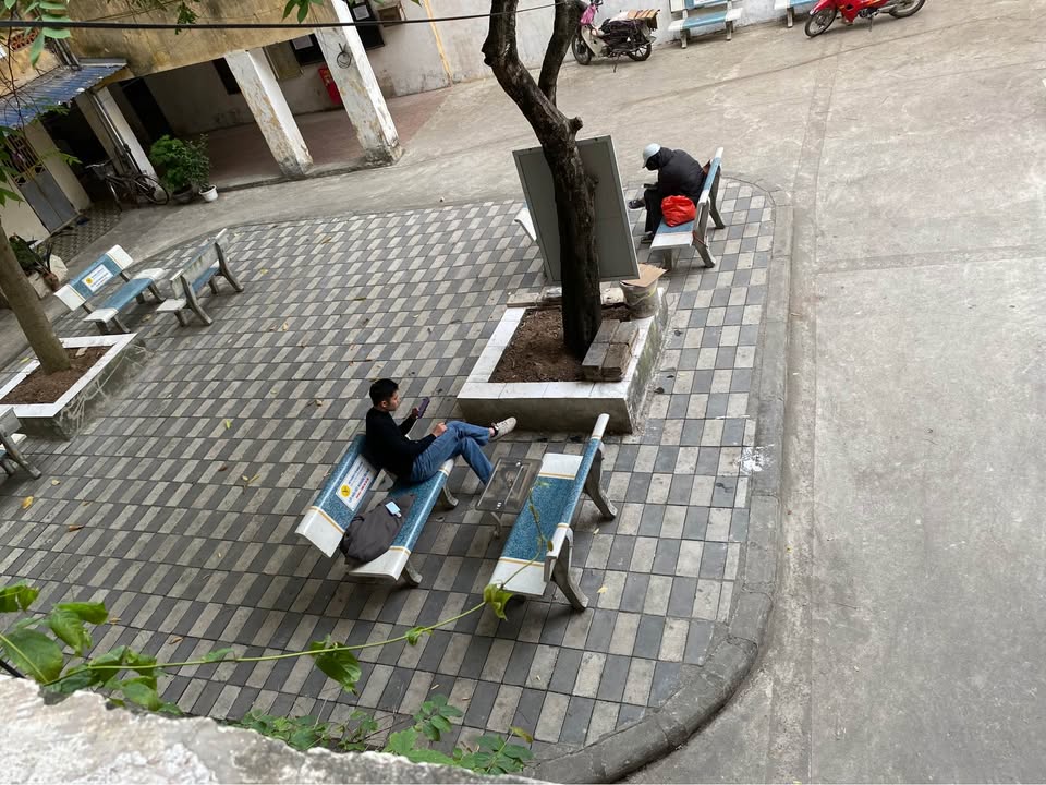 Căn hộ tập thể lô góc Phương Mai 70m² giá 4.65 tỷ - Không gian sống an yên giữa lòng Hà Nội!