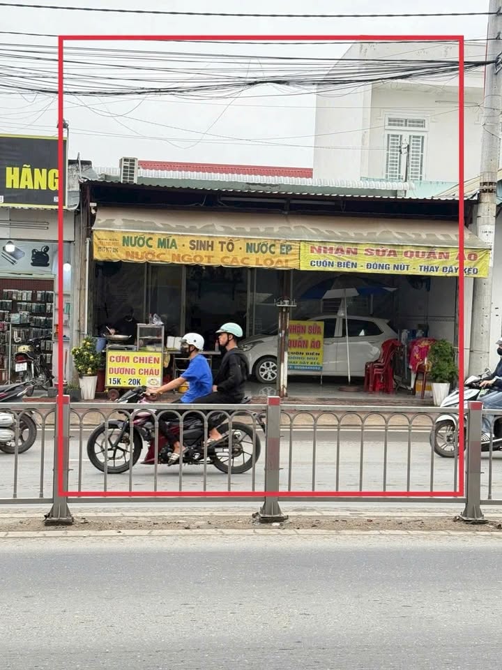 Nhà mặt tiền Tỉnh Lộ 8, xã Hòa Phú, 104m² giá 4.5 tỷ - Kinh doanh và ở ngay!