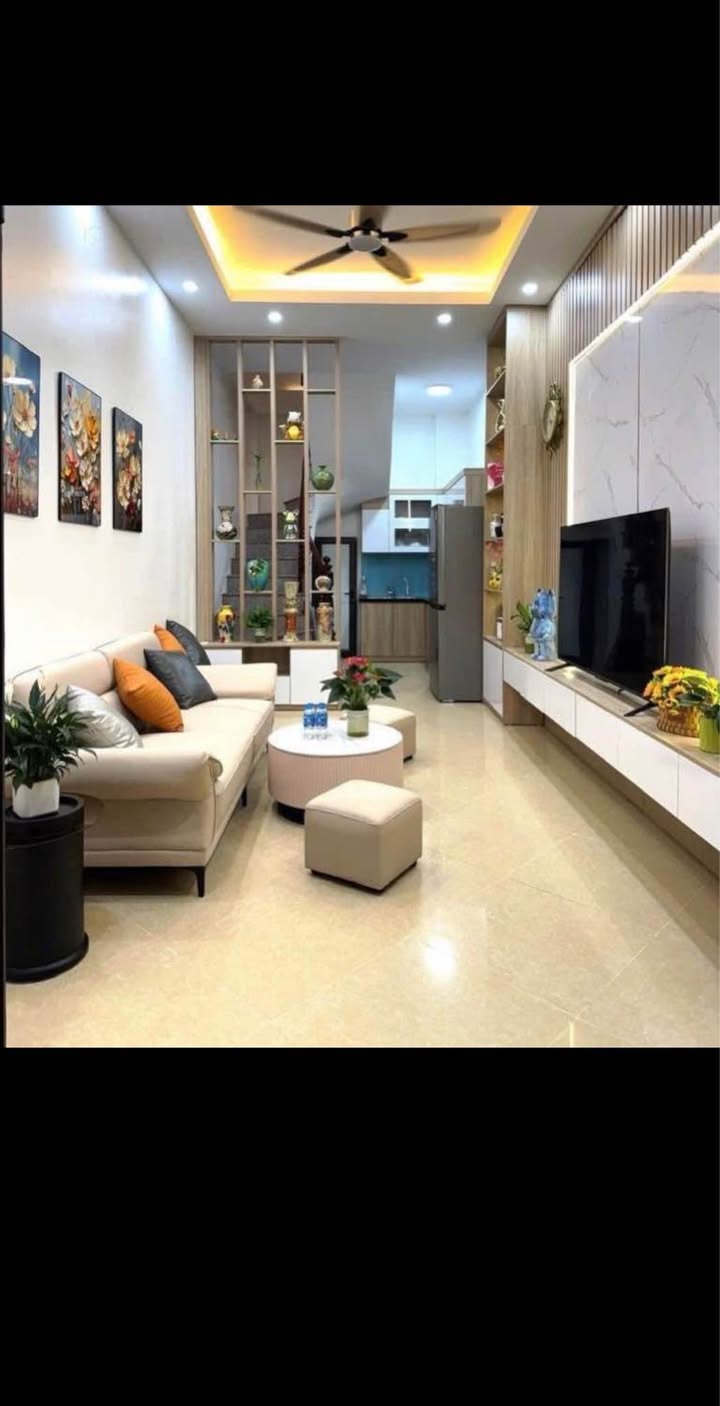 Nhà phố Ngọc Trạo, Thanh Hóa 85m² giá 2.1 tỷ - Mặt tiền rộng, vị trí đắc địa!