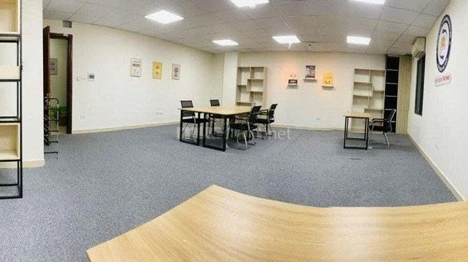 Căn hộ chung cư F4 Trung Kính, quận Cầu Giấy 79m² giá 10 triệu - Thích hợp cho gia đình!