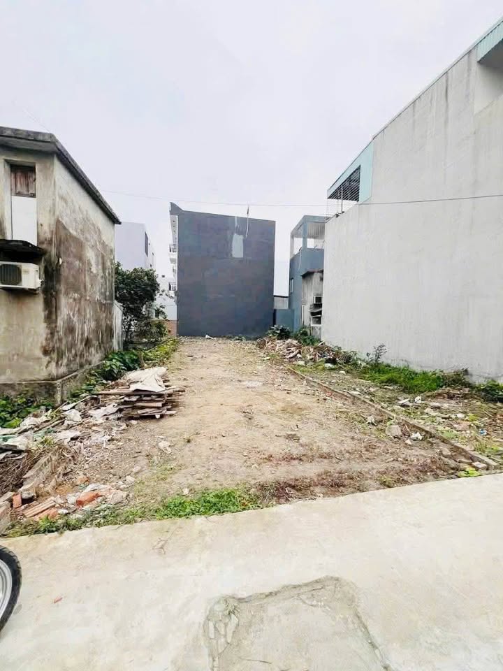 Nhà riêng An Đồng Hải Phòng 100m² giá 2.4 tỷ - Ngõ ô tô, tiện ích đầy đủ!