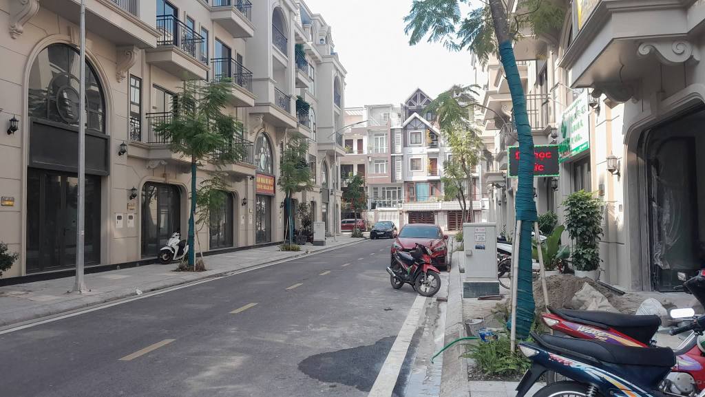 Biệt thự Townhouse 5 tầng tại Royal River City Hải Phòng 75.5m² chỉ 10.5 tỷ - Sổ đỏ chính chủ!