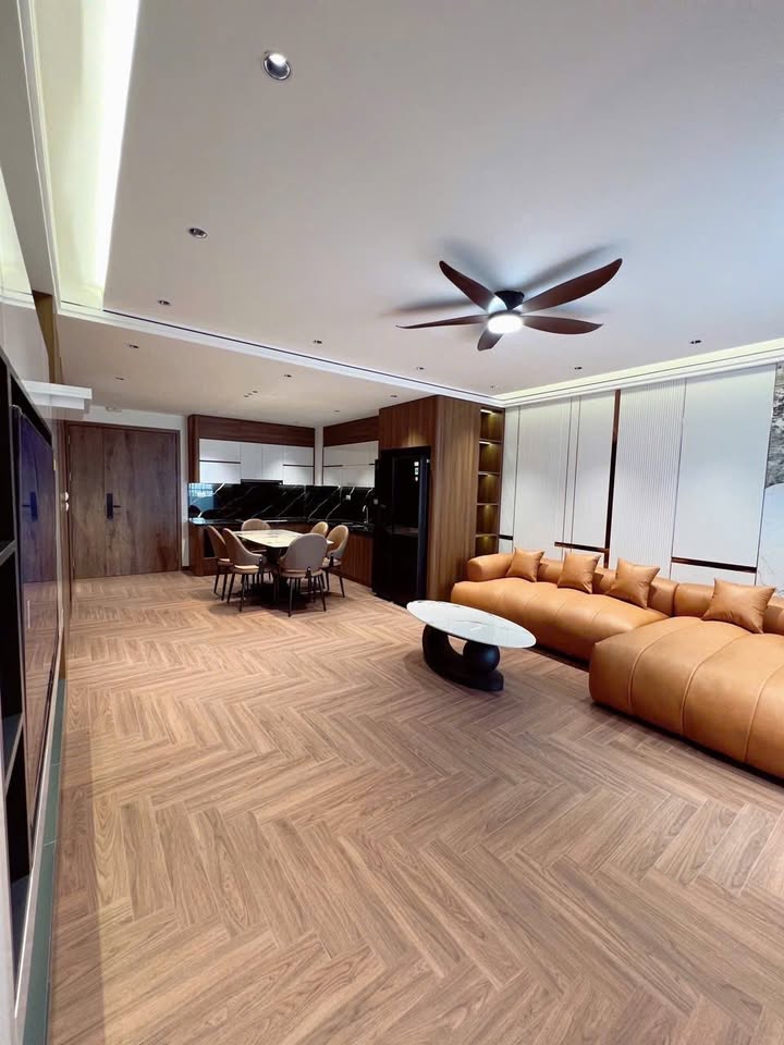 Căn hộ 3PN Chung cư C6 Mỹ Đình 105m² giá 8 tỷ - Full nội thất đẹp lung linh!