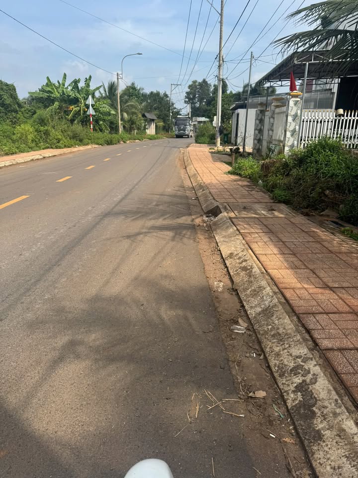 Đất nền Bình Lộc 532m² giá 750 triệu - Sổ riêng, vị trí thuận lợi!