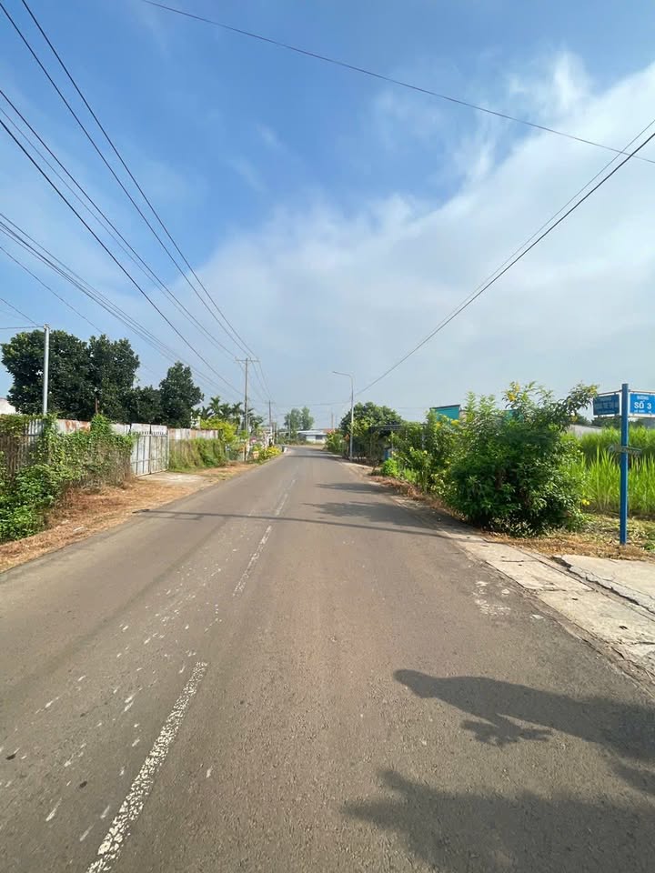 Đất nền mặt tiền đường nhựa Long Khánh 410m² giá 2.1 tỷ - Tiềm năng kinh doanh tuyệt vời!