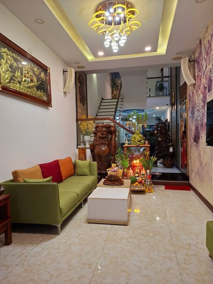 Nhà 3 tầng Hòa Cường Bắc 72m² giá 7.7 tỷ - Nơi yên bình giữa lòng Đà Nẵng!