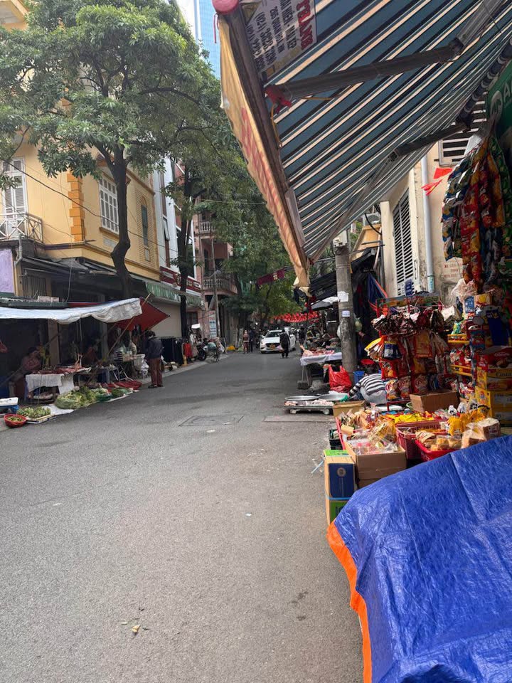 Nhà phố Kim Mã Thượng 28m² giá 5 tỷ - Mặt phố kinh doanh sầm uất