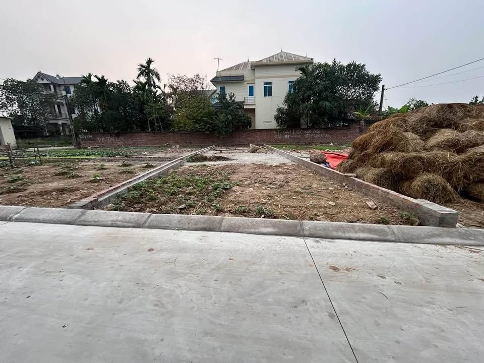 Đất Đông Lai Quang Tiến 100m² giá 2 tỷ - Đường ô tô vào tận nơi!