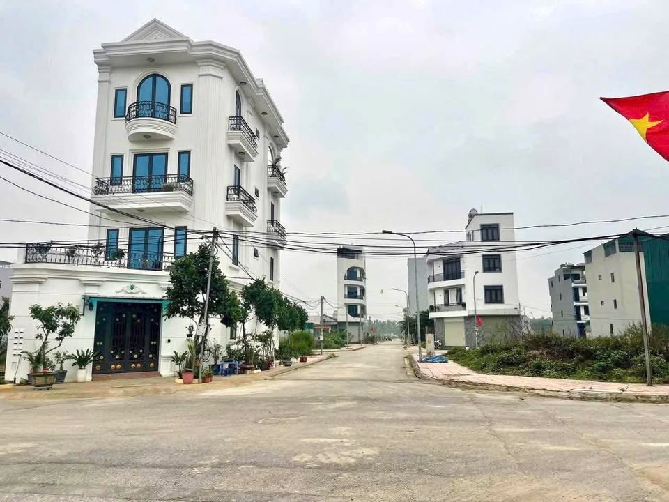 Đất dịch vụ Song Phương, Sơn Đồng 59m² giá 7 tỷ - Đặc điểm nổi bật, sẵn sổ đỏ!