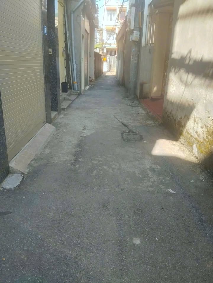 Đất Phúc Lợi Long Biên 51m² giá 6.83 tỷ - Đường thông, vuông vắn, tiện ích đầy đủ!