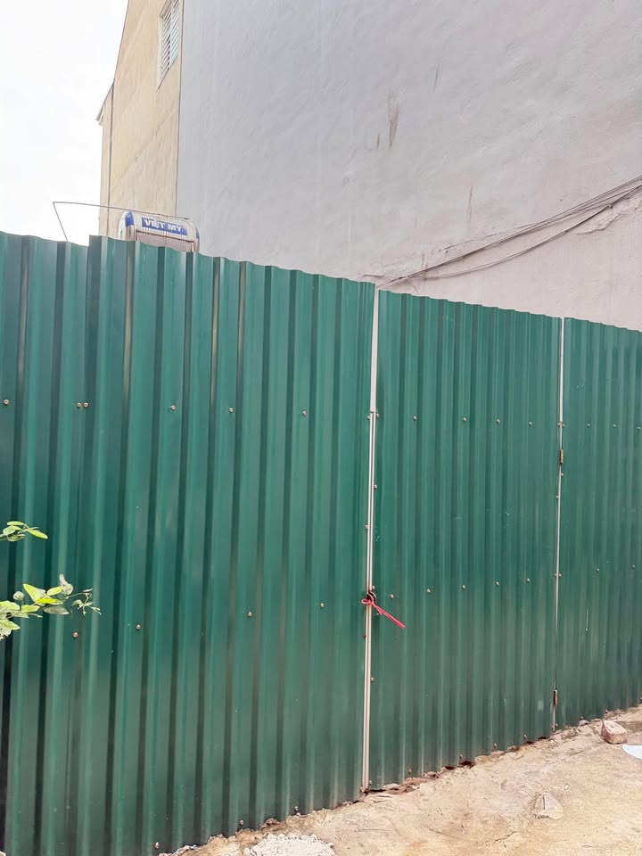 Đất Ngọc Thụy Long Biên 33m² giá 7.65 tỷ - Ô tô đỗ cửa, gần chợ!