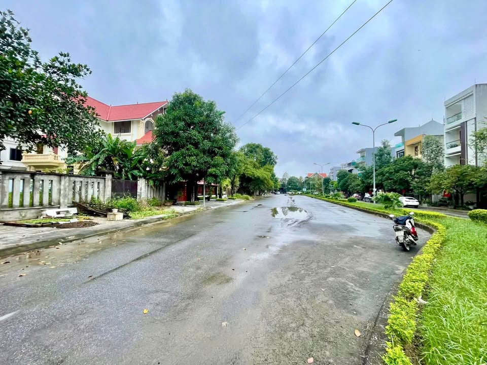 Lô đất biệt thự Đông Vệ 375m² giá 62 triệu/m² - Tiềm năng tăng giá mạnh!