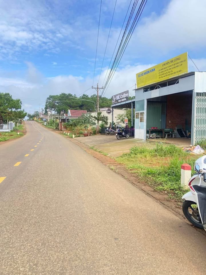 FrontHouse mặt tiền Trường Trinh, Bảo Lộc 180m² giá 1.3 tỷ - Đầu tư sinh lời ngay!