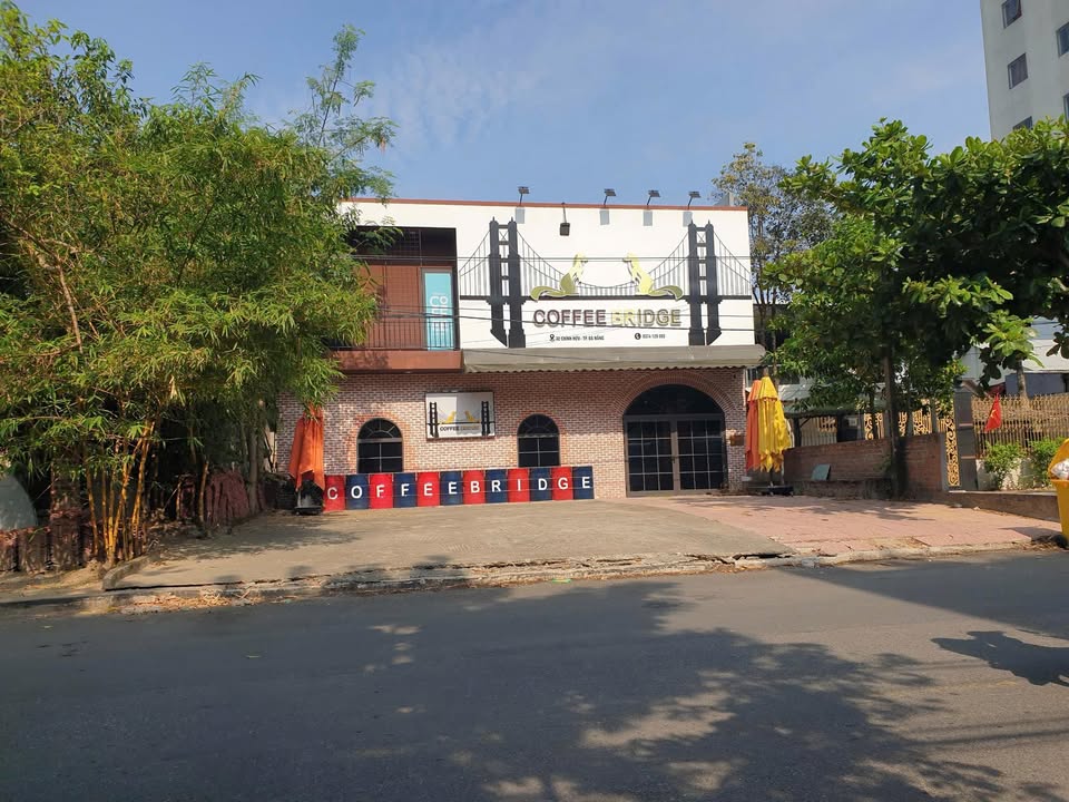 Cho thuê mặt bằng 220m² đường Chính Hữu - Gần biển Mỹ Khê, phù hợp mở quán cafe, nhà hàng!