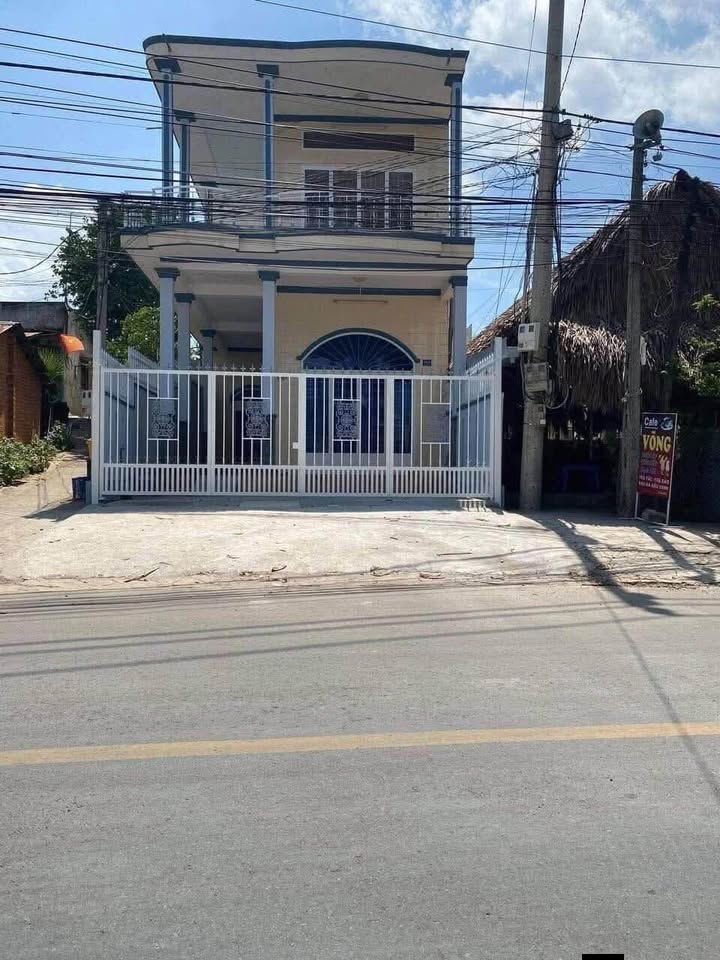 Nhà mặt tiền Đường Nhựa, Tân Phú, Đồng Nai 167m² giá chỉ 3.3 tỷ - Cơ hội đầu tư tuyệt vời!