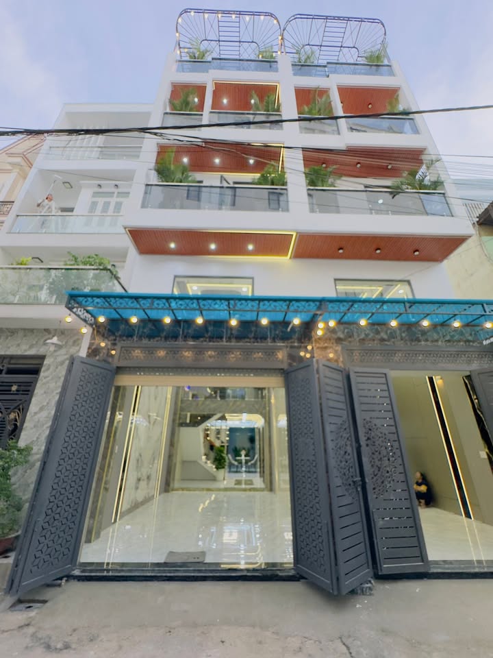 Nhà phố đường Nguyễn Ảnh Thủ, 72m² giá 7.68 tỷ - Full nội thất sang trọng!