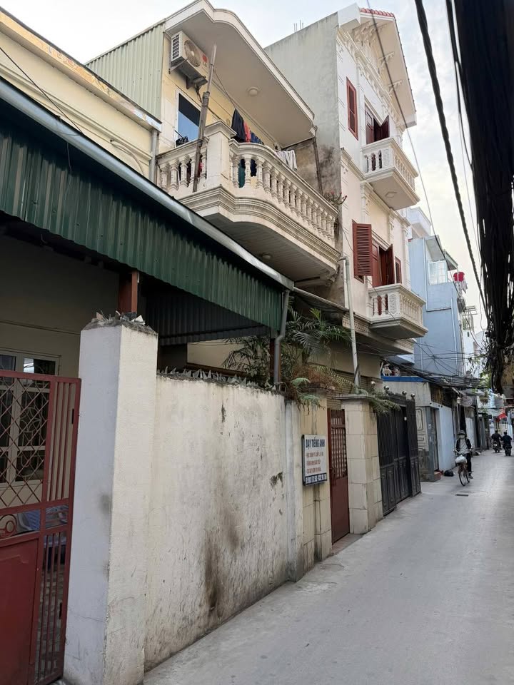 Nhà mặt ngõ 96 Chợ Hàng, 42m² giá 3.75 tỷ - Đầu tư sinh lời ngay!