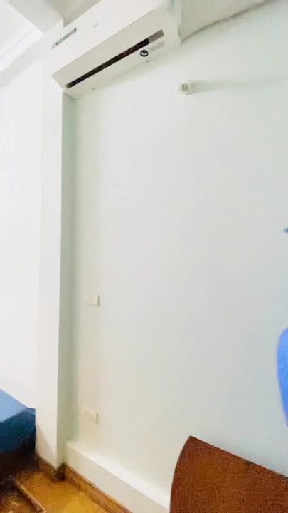 Nhà nguyên căn 3 tầng 5 phòng ngủ tại Ngõ 190 Lò Đúc - Giá thuê chỉ 18 triệu/tháng!