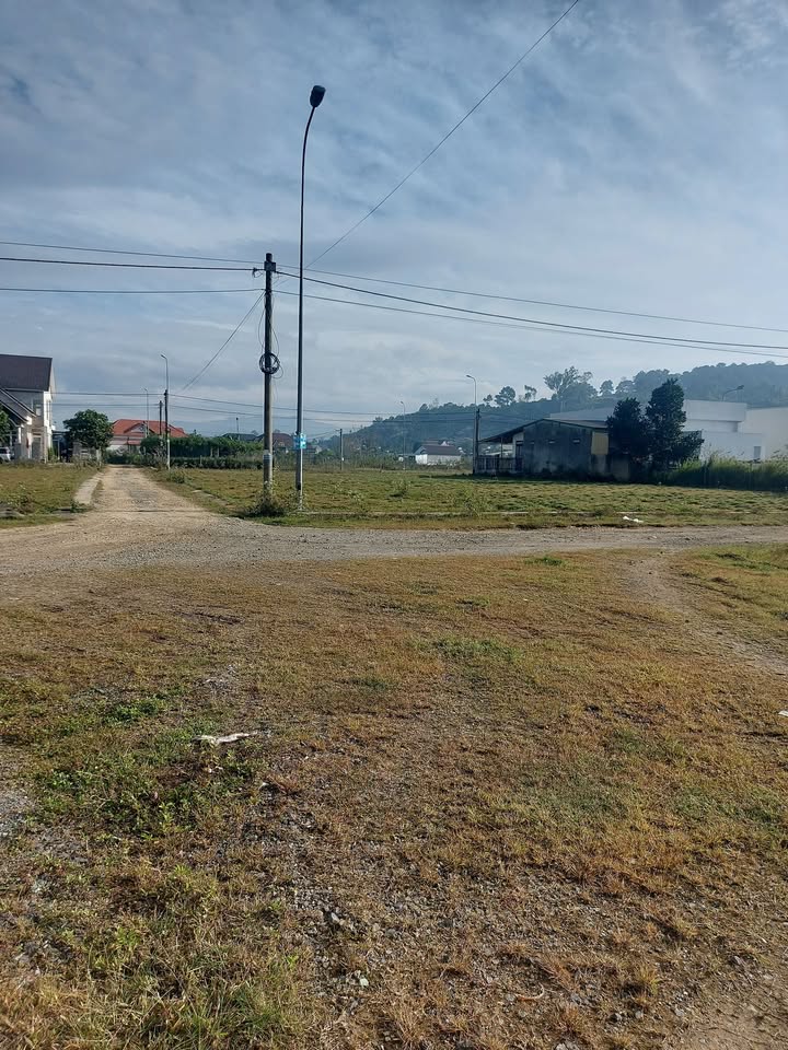 Đất tái định cư Đinh Văn, Lâm Hà 150m² giá 1.668 tỷ - Lô góc 2 mặt đường hấp dẫn!