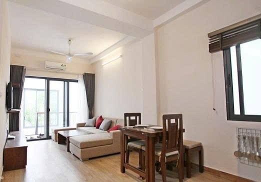 Căn hộ dịch vụ 1 phòng ngủ tại Hoàng Hoa Thám, Ba Đình 70m² - Không gian sống lý tưởng!