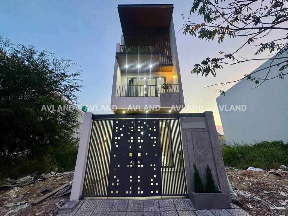 Nhà 1 Trệt 2 Lầu Tại KĐT Tây Bắc Rạch Giá 90m² Giá 4 Tỷ - Thiết Kế Hiện Đại