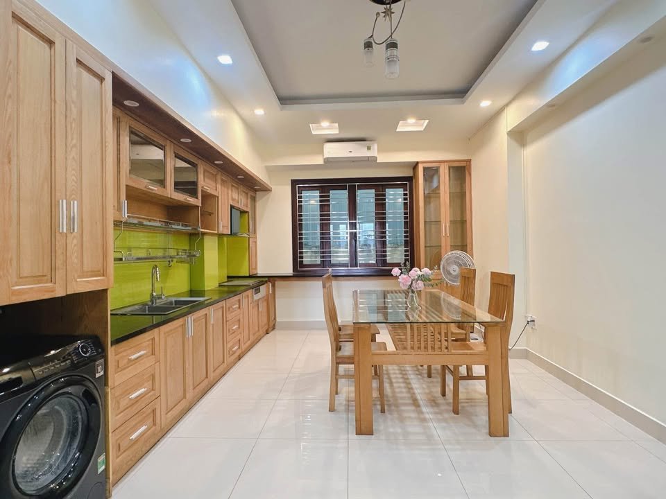 Căn hộ Thảo Điền 67m² giá 15 triệu - Không gian riêng tư, hiện đại!