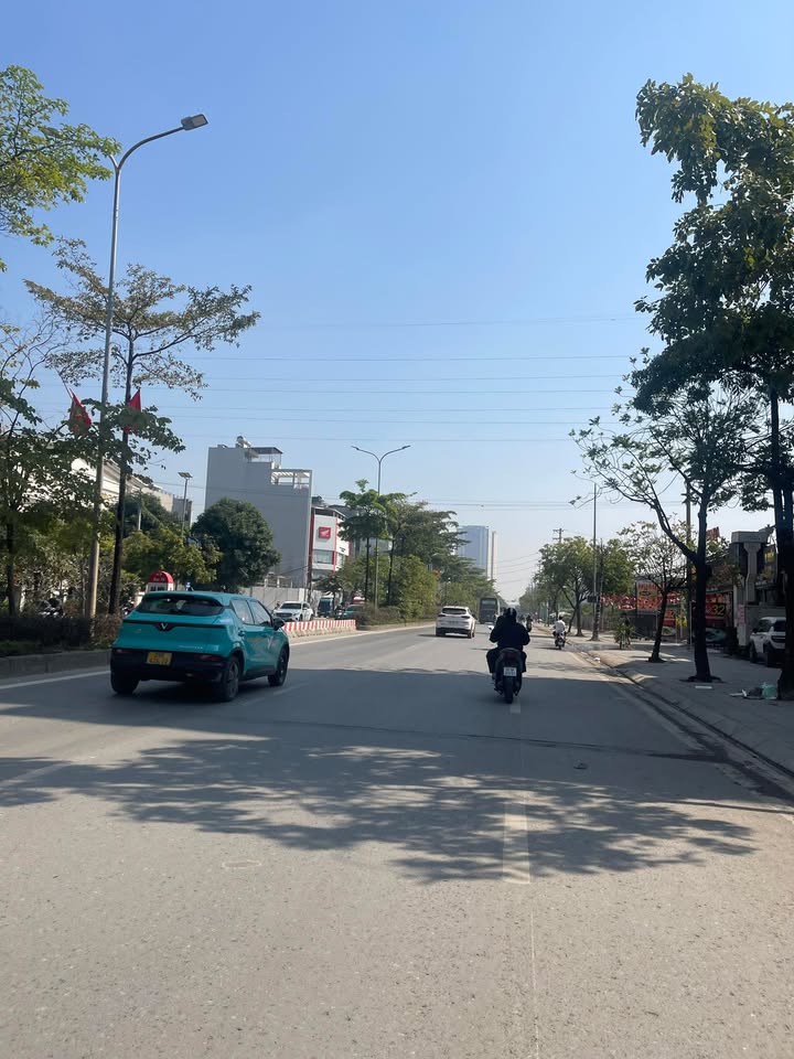 Bán nhà Trạm Trôi 40m² 5 tầng - Lô góc thoáng mát, giá thỏa thuận!