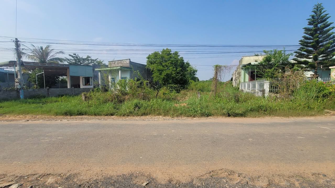 Bán lô đất mặt tiền đường nhựa Thôn Thuận Thành 266m² giá 990 triệu - Đầu tư sinh lời ngay!