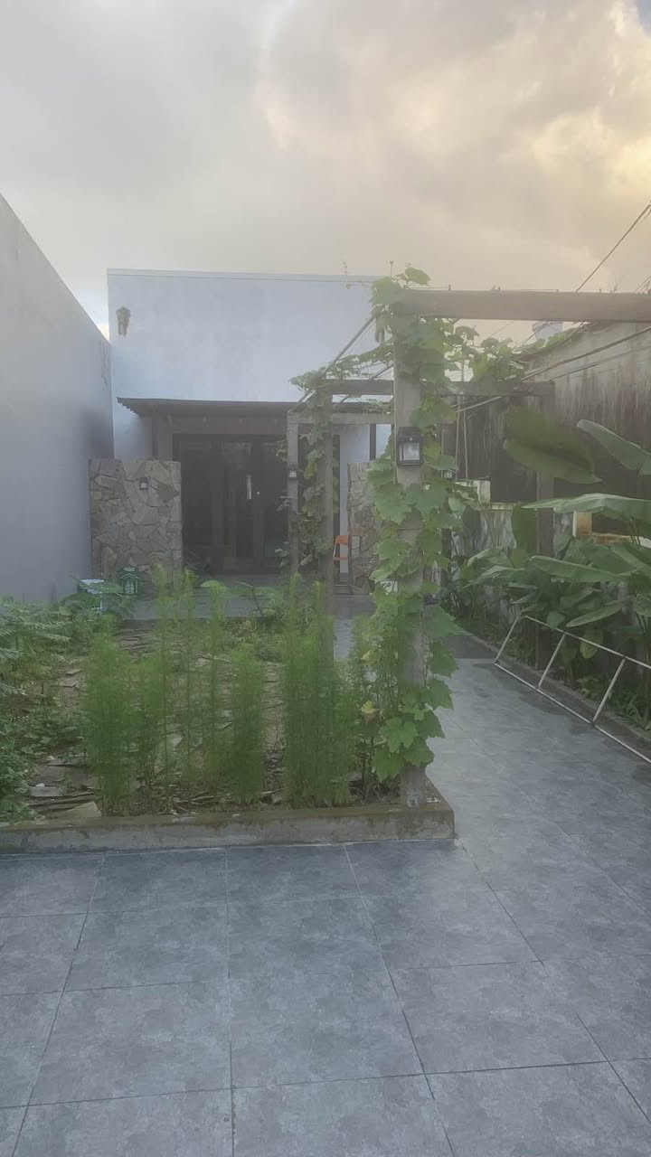 Homestay mini Trần Đình Trí Đà Nẵng 76m² giá 3.15 tỷ - Gần biển, không gian xanh mát!