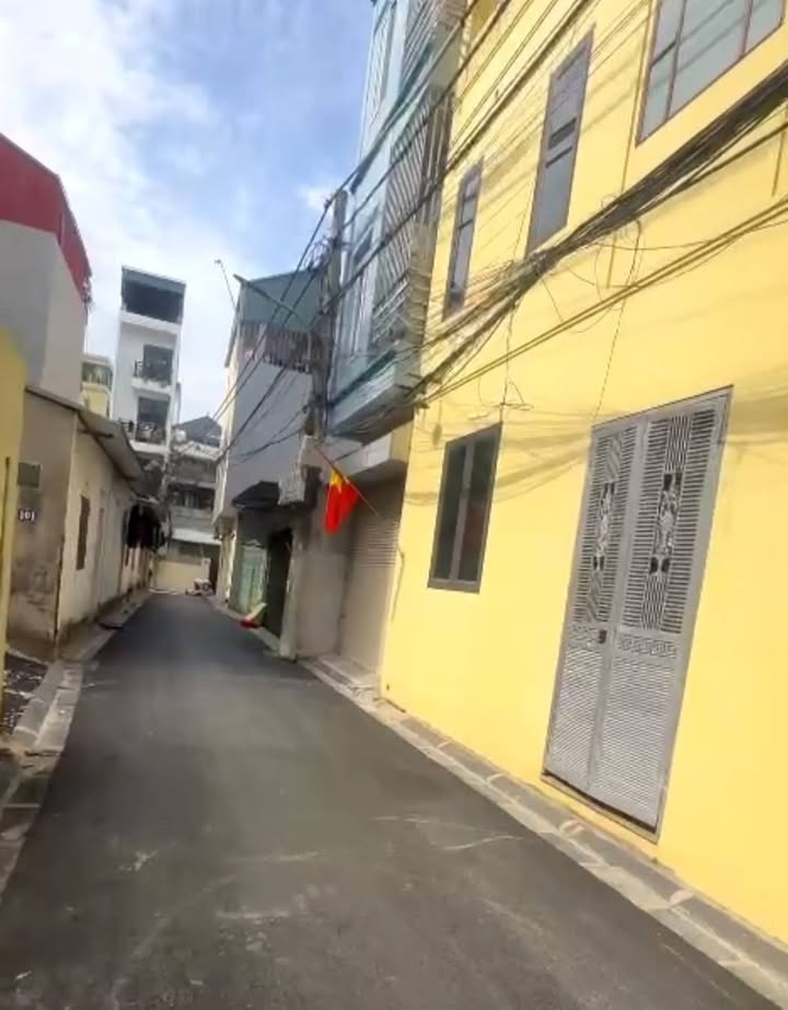 Nhà Kim Nỗ, Đông Anh 40m² giá 4 tỷ - Nhà đẹp, sẵn ở ngay!