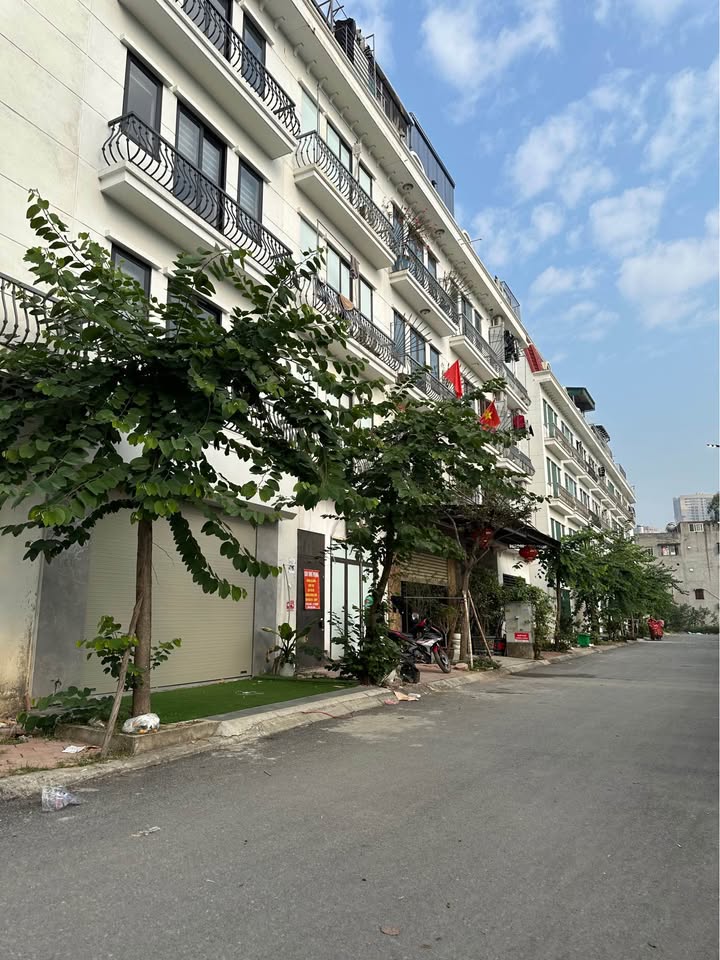 Nhà liền kề Phú Lương Hà Đông 63m² giá 16 tỷ - Thiết kế hiện đại, hoàn thiện đẹp!