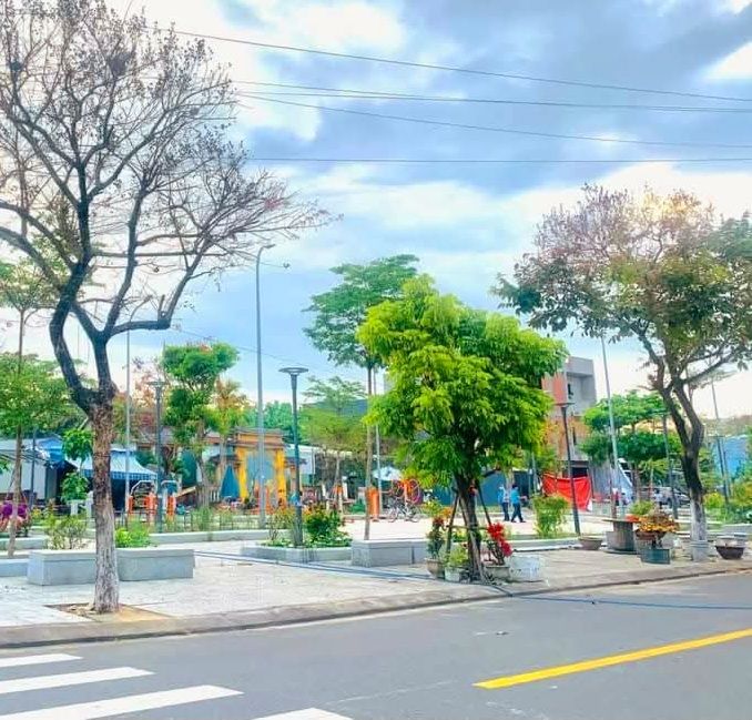 Đất nền Hoà Xuân, Cẩm Lệ, Đà Nẵng 100m² giá 4 tỷ - Sổ hồng chính chủ, view công viên tuyệt đẹp!