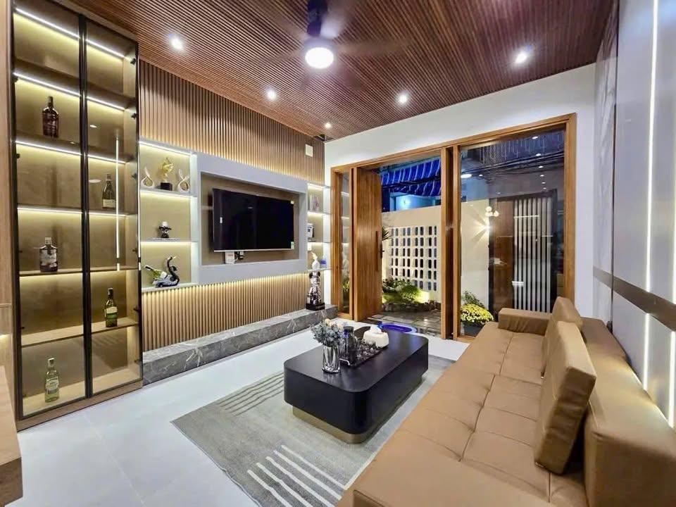 Nhà 3 tầng Full nội thất tại Kiệt Hàm Nghi, Đà Nẵng - Đầu tư sinh lời ngay!