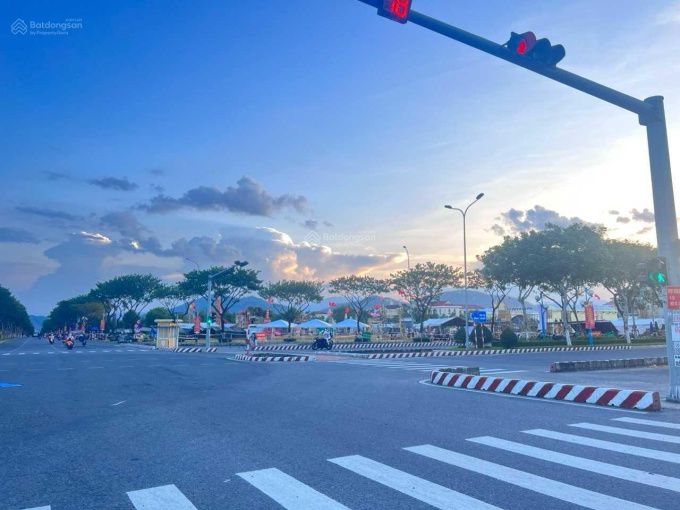 Nhà 2 tầng mặt tiền Hoàng Thị Loan, Đà Nẵng 130m² giá 5.95 tỷ - Đầu tư sinh lời ngay!