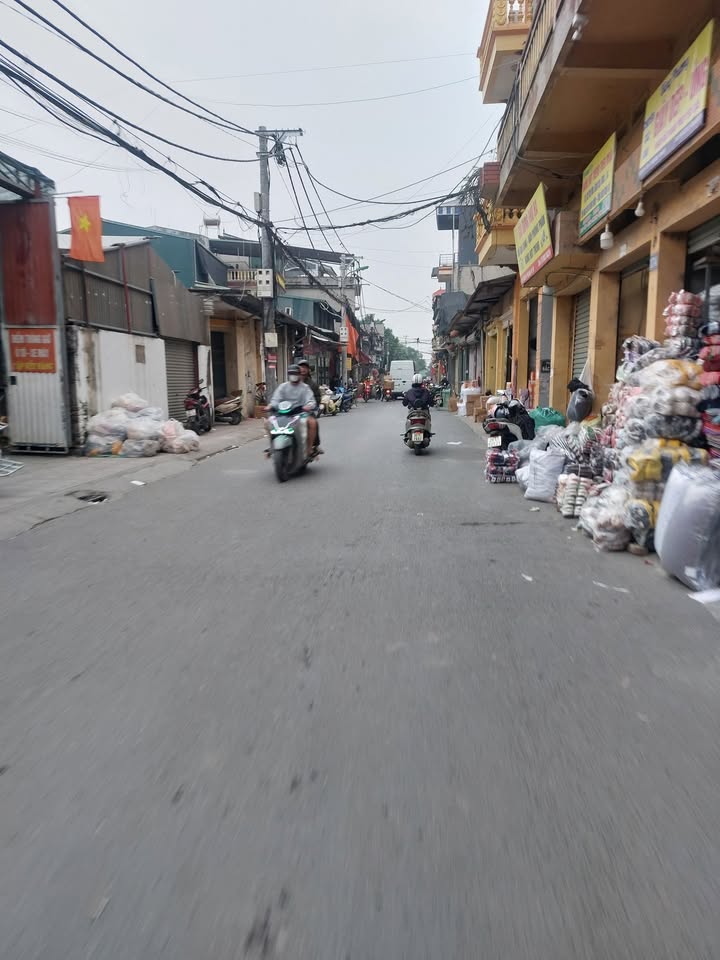 Nhà đẹp Yên Hòa, Cầu Giấy 35m² giá 5.9 tỷ - Sẵn sàng vào ở ngay!