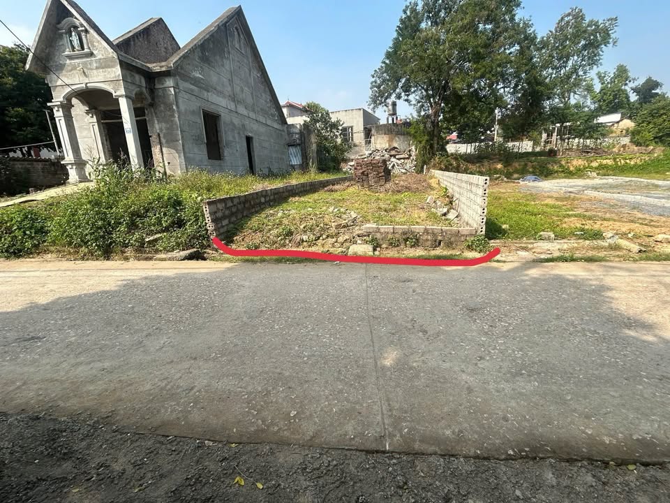 Đất nền Xuân Mai 143m² giá 1.8 tỷ - Sổ đỏ chính chủ, mặt tiền rộng!