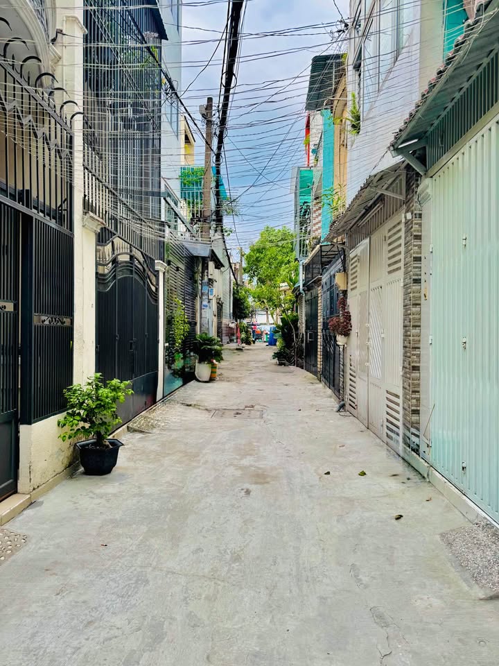 Nhà hẻm ô tô Lê Văn Thọ, Gò Vấp 44m² giá 4.78 tỷ - Sổ hồng chính chủ, tiện ích đầy đủ!