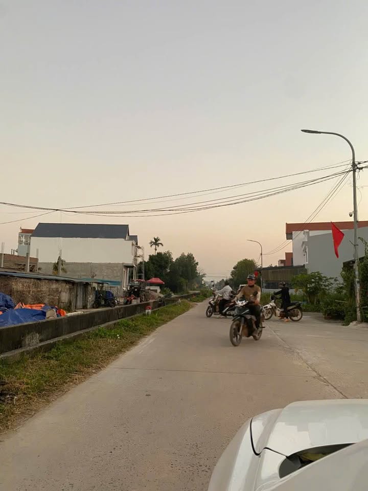 Đất nền Ninh Dương Móng Cái 110m² giá 1 tỷ - Vị trí đắc địa, kinh doanh thuận lợi!