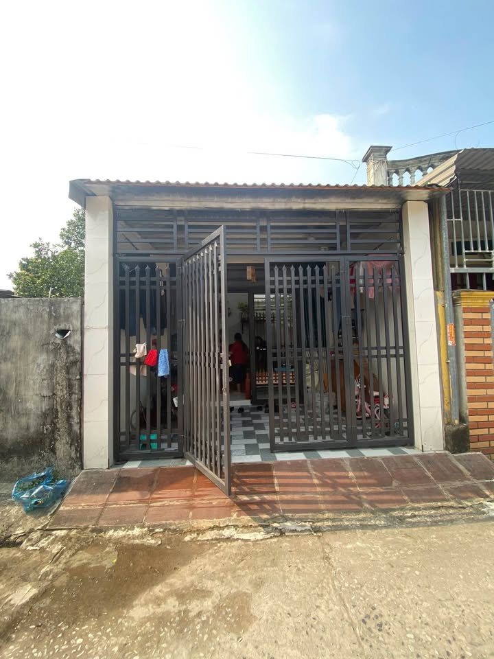 Nhà cấp 4 Ngõ 90 Hải Yên, Móng Cái 70m² giá 1.5 tỷ - Kinh doanh tiện lợi!